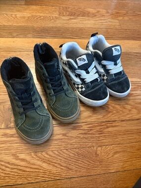 Vans Kids Black & Olive Green Skate Sneakers Duo